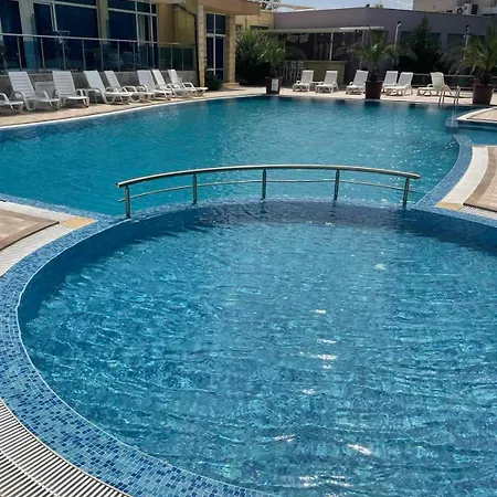 Gallery A アパート *