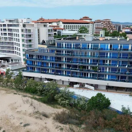 Gallery A アパート サニービーチ