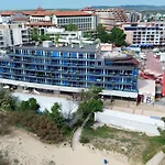 Gallery A Sluneční pobřeží