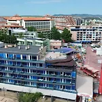 Gallery A * ساني بيتش